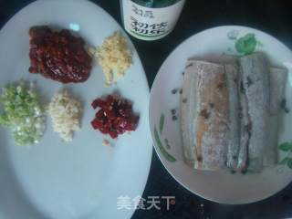香煎带鱼的做法步骤：1