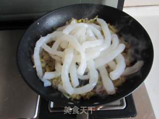 泡椒鲟鱼筋的做法步骤：4