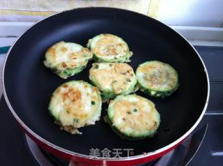 西葫芦韭菜盒子的做法步骤：10