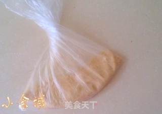 超简单的夏日甜品--木糠蛋糕杯的做法步骤：1