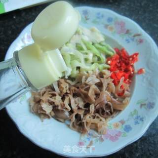 凉拌木耳榨菜丝的做法步骤：3