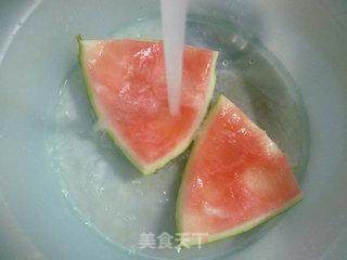 青椒炒西瓜皮的做法步骤：4