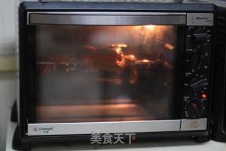 浓香黑椒烤乳鸽的做法步骤：5