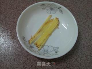 姜丝豌豆苗的做法步骤：2