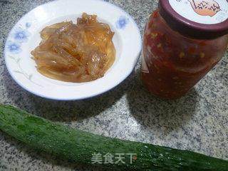 青瓜拌海蜇头的做法步骤：1