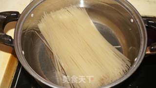 素炒米粉的做法步骤：2