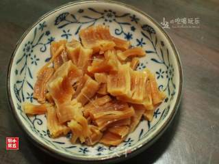 干贝蒸笋丝：鲜得眉毛掉的做法步骤：4