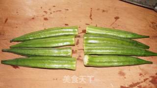 黑椒牛柳秋葵的做法步骤：1