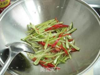 辣椒炒鸡蛋的做法步骤：6