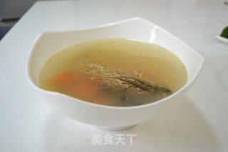 手撕乌鸡汤的做法步骤：3