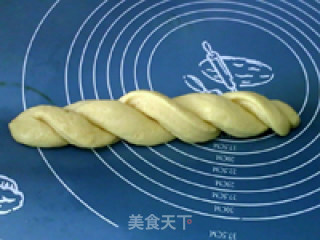 鲜奶油麻花酥粒面包的做法步骤：10