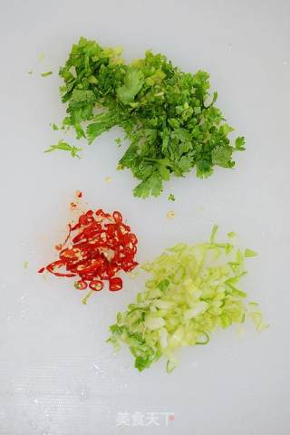 【乌的楼蒸鸡蛋】--你从未见过的世界上最小的乌贼的做法步骤：2