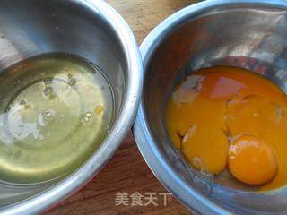 电饭锅版无水蛋糕的做法步骤：2