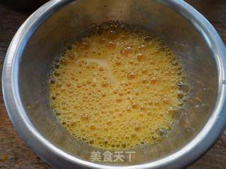 电饭锅版无水蛋糕的做法步骤：4