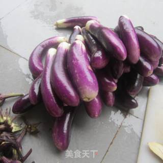 晒干茄子的做法步骤：1
