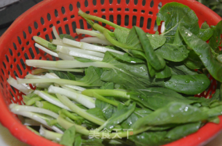 家常炒青菜的做法步骤：1