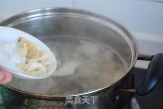 香甜紫薯银耳雪梨羹----四季都不会被遗忘的养生美肤饮品的做法步骤：5
