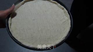 香菇鸡肉披萨的做法步骤：10