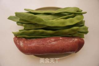 肉炒豆角丝的做法步骤：1
