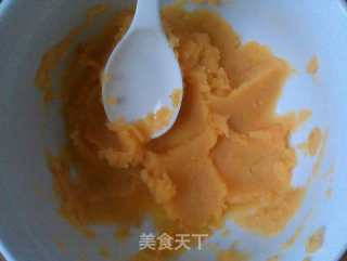 电饭锅地瓜蛋糕的做法步骤：2