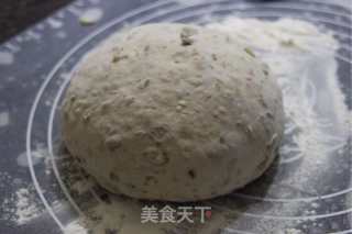 荷兰杂粮面包的做法步骤：1