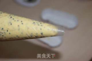 奶香芝麻蛋糕的做法步骤：6