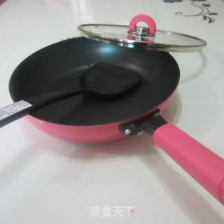 无油糯米蛋卷的做法步骤：1