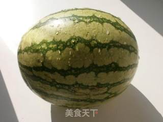 西瓜蛋糕（Watermelon Cake）的做法步骤：1