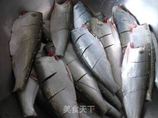 茄汁海鲫鱼的做法步骤：2