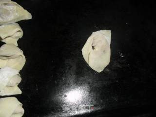 香菇猪肉馄饨的做法步骤：8
