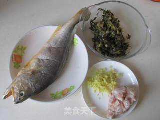 雪菜黄鱼的做法步骤：1