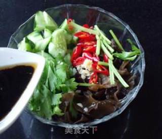 木耳拌黄瓜的做法步骤：9