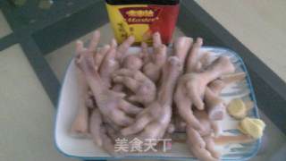 卤水凤爪的做法步骤：1