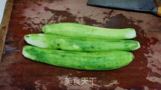 蒜茸丝瓜的做法步骤：1