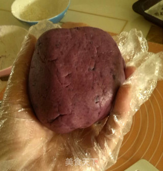 紫薯五仁月饼的做法步骤：2