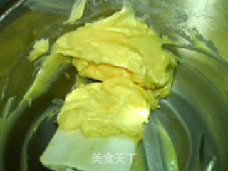 全蛋基础奶油霜的做法步骤：2