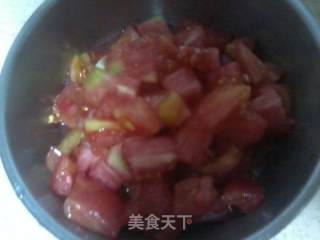 蕃茄炒鸡蛋的做法步骤：1