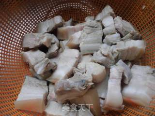 梅干菜烧肉的做法步骤：1