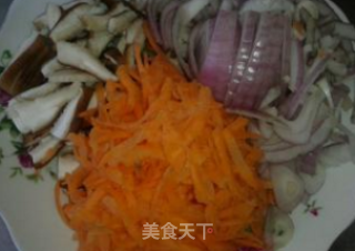 咖喱牛肉饭的做法步骤：1