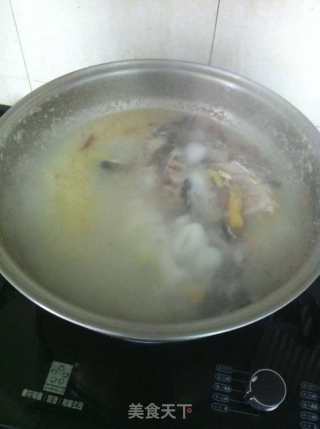 鲫鱼豆腐汤的做法步骤：6
