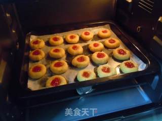 依然学烘培--草莓饼干的做法步骤：8