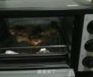 家常简易版烤鸡腿的做法步骤：2