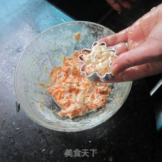 奶香红萝卜丝煎饼的做法步骤：4