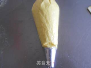 【果酱椰丝饼】迷人的颜色 诱人的味道的做法步骤：8