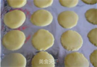 【果酱椰丝饼】迷人的颜色 诱人的味道的做法步骤：9