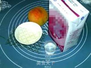 黄桃慕斯杯的做法步骤：1