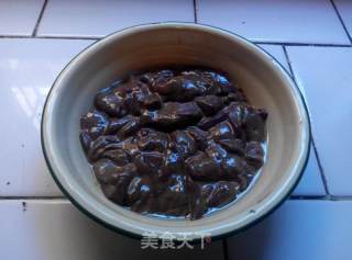 猪肝米粉的做法步骤：2