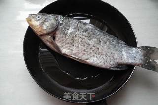 豆瓣鲫鱼的做法步骤：5