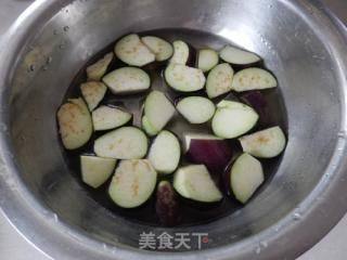 酱焖豆角茄子的做法步骤：2