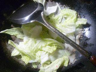 白菜圆蛤汤的做法步骤：3